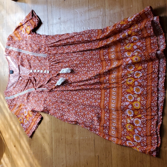 bundle of 2 rayon swing dresses - Picture 2 of 14